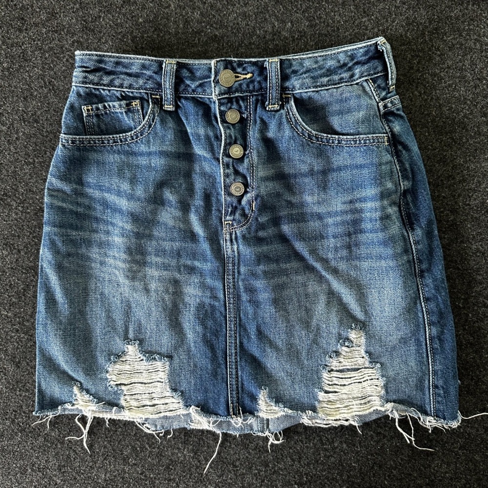 Hollister Ultra High-Rise Distressed Denim Mini Skirt W26 Medium Wash Button Fly